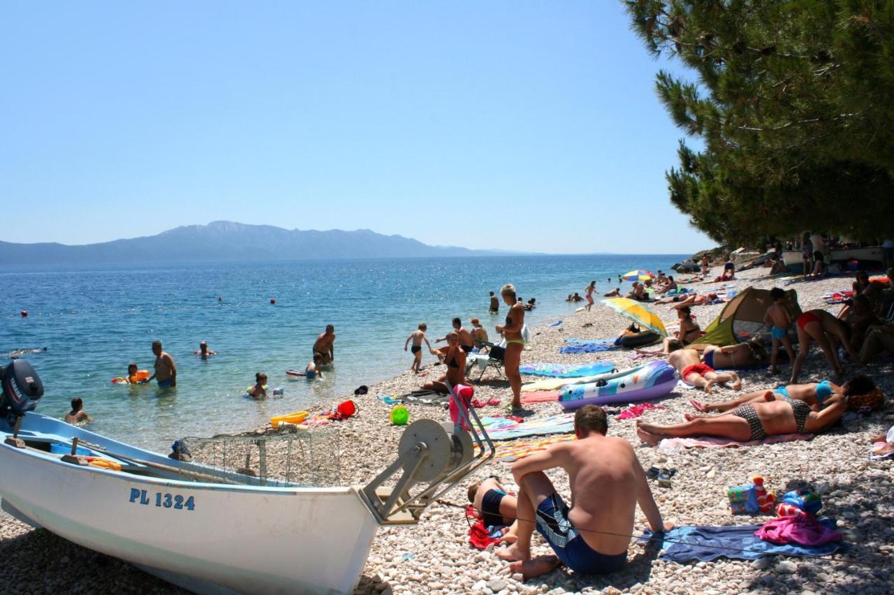 Apartments By The Sea Brist, Makarska - 15714 Podaca Kültér fotó