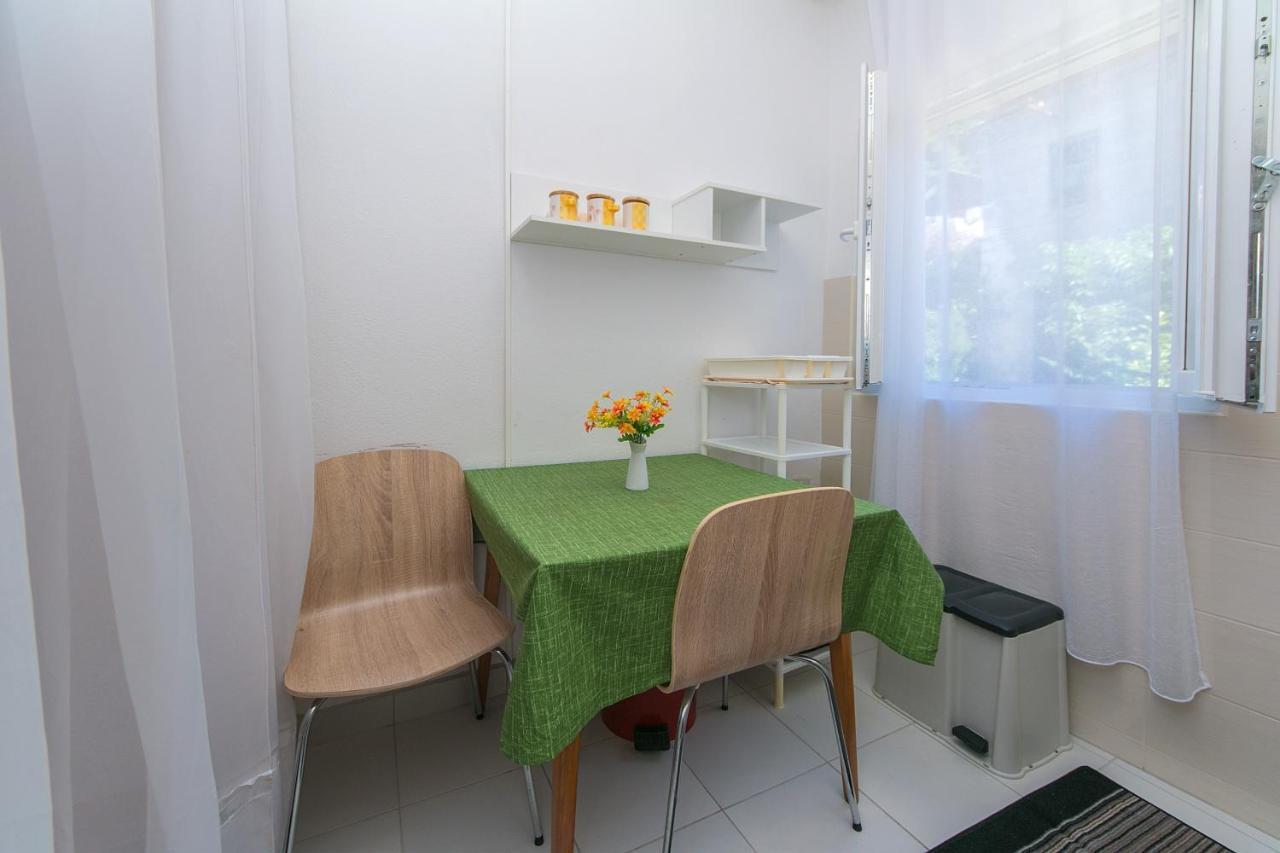 Apartments By The Sea Brist, Makarska - 15714 Podaca Kültér fotó