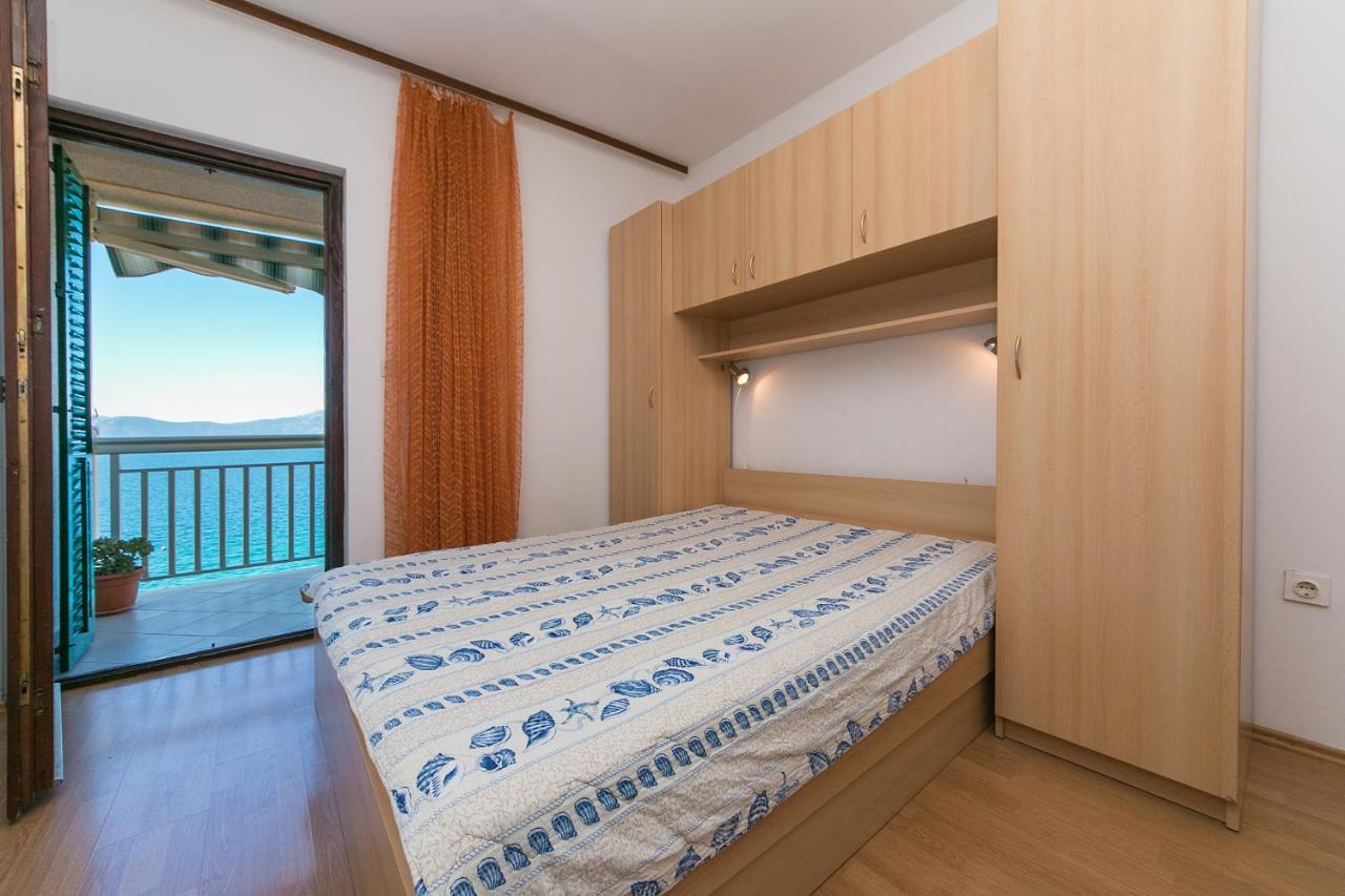Apartments By The Sea Brist, Makarska - 15714 Podaca Kültér fotó